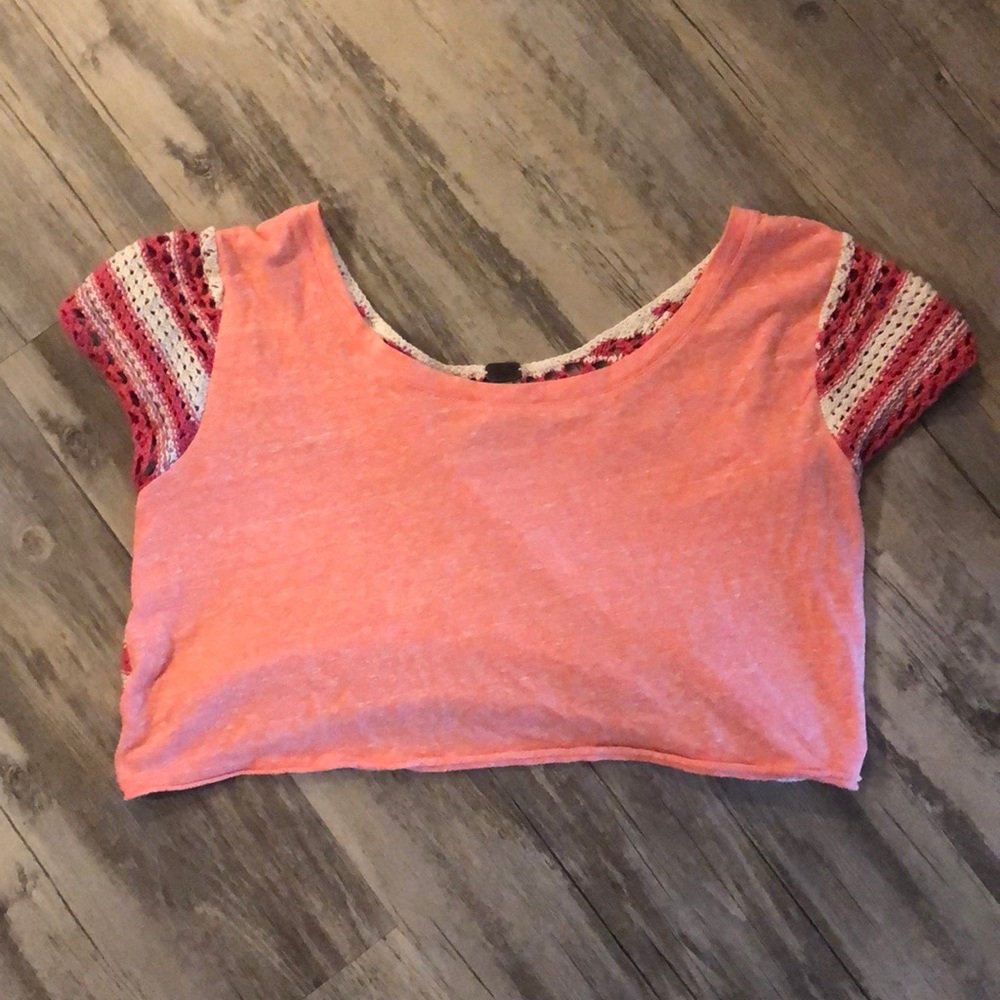 Crop top